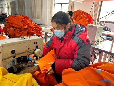 宁县:乡村就业工厂让群众成为“工薪族”
